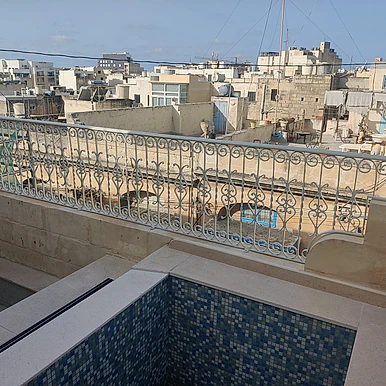 traditional maltese railing bejt